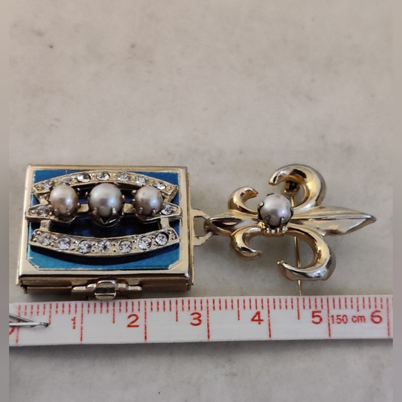 Vintage 4-Photo Locket Victorian Style Chatelaine Brooch - Picture 15 of 16